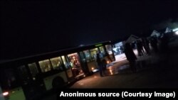 Radnik iz Vijetnama poslao je RSE fotografiju autobusa koji ih čeka za preseljenje