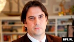 Dimiter Bechev: Opozicija je za vreme Miloševića uspela da okupi kritičnu masu i energiju za promene, iako nije imala ravnopravne uslove.