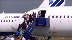 Prva grupa Avganistanaca napustila Kosovo Prva grupa Avganistanaca napustila Kosovo