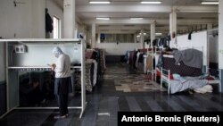 Kamp Miral u Velikoj Kladuši, mart 2020.