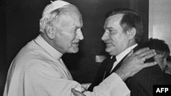 Papa Jovan Pavle II i Leh Valensa, jun 1987.