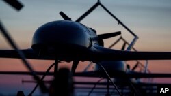 ამერიკულმა კომპანია Maxar-მა, რომელიც უზრუნველყოფს მაღალი გარჩევადობის სატელიტურ სურათებს, Current Time-ს განუცხადა, რომ მის უკრაინელ კლიენტებს შეეზღუდათ წვდომა აშშ-ის მიერ მოწოდებულ მონაცემებზე.