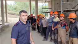 Рейд полиции в поисках мигрантов в Сочи. Скриншот видеозаписи из тг-канала ГУ МВД России по Краснодарскому краю. Сентябрь 2024 года