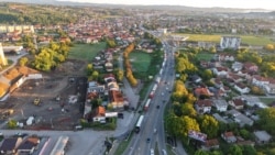 Kamioni u BiH stali, prevoznici traže promjene Kamioni u BiH stali, prevoznici traže promjene