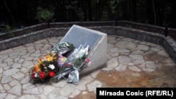 Spomen-obilježje na mjestu zločina, juni 2016.