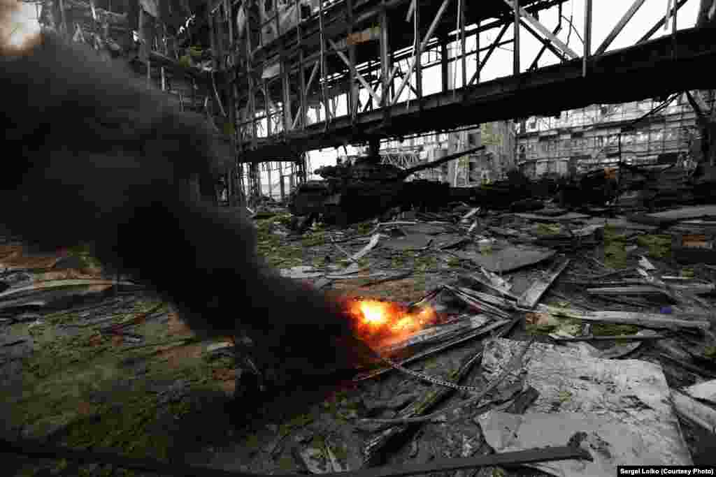 Сгоревший танк