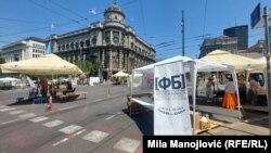 Štandovi fakulteta ispred zgrade Vlade u Beogradu, 25. jun 2025.