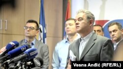 Vučić odlučuje o svemu, pa i da se hapse deca: Lutovac