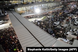 В аэропорту Джона Кеннеди в Нью-Йорке 28 января 2017 года