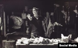 Режиссер Сергей Нурмамед во время съемок фильма "Русские евреи"