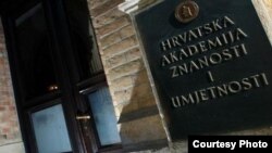 Jedna od tri Akademije nauka i umjetnosti - Hrvatska akademija znanosti i umjetnosti