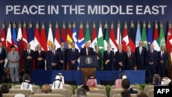 Predsednik SAD Donald Tramp govori tokom samita o Pojasu Gaze u Šarm el-Šeiku, 13. oktobar 2025.