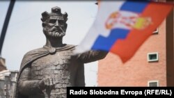 Spomenik Lazaru Hrebljanoviću u Severnoj Mitrovici, ilustrativna fotografija