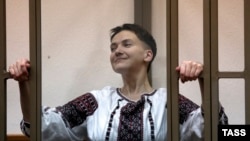 Надежда Савченко в Донецком суде, 1 февраля 2016 г.