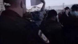 Протестовать нельзя Протестовать нельзя