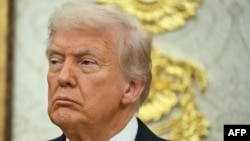 Presidenti amerikan, Donald Trump, gjatë një konference për media në Zyrën Ovale më 15 tetor 2025. 