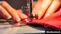 Tri godine nakon uvođenja "nedelje neradnog dana", vlast najavljuje reviziju, deo biznisa "navija" za potpuno ukidanje, a sindikalci, pak, negoduju (foto ilustracija)