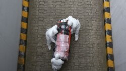 Sva zdravstvena pomoć oko korona virusa u Južnoj Koreji je besplatna, uključujući i hospitalizaciju (na fotografiji odvoženje zaraženog u bolnicu u Seulu)