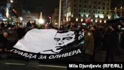 "Pravda za Olivera", jedan od transparenata građana i podsećanje na nerazjašnjeno ubistvo lidera GI "Sloboda, demokratija, pravda" Olivera Ivanovića