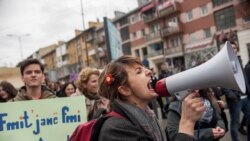 Sa protesta za ravnopravnost polova u Prištini, iz marta 2017. godine.