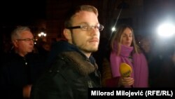 Draško Stanivuković koji je, po potjernici, uhapšen 1. januara ispred Hrama Hrista Spasitelja, pušten je iz pritvora dan kasnije