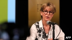 Secretarul general al Amnesty International, Agnes Callamard vorbind la o conferință la Londra. 9 Iulie 2019.