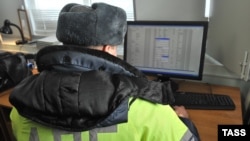 Сотрудник ДПС РФ, иллюстративное фото 