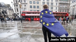 Nema konzistentnih dokaza da su "stidljivi birači" značajno uticali na rezultate istraživanja javnog mnijenja u Velikoj Britaniji uoči "Brexit" referenduma