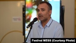 Kultura je drži na okupu normalne ljude u BiH: Dino Mustafić