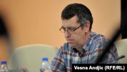 U medijskoj realnosti Srbije neravnopravnost zastupljenosti raznih političkih opcija zastrašujuće velika: Branko Čečen