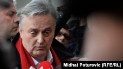 Zlatko Lagumdžija prije početka sastanka