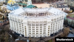 უკრაინის საგარეო საქმეთა სამინისტრო გამშვებ პუნქტ „დარიალში“ მყოფ უკრაინელებზე განცხადებას ავრცელებს.