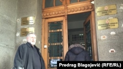 Đokica Jovanović ispred Tužilaštva, foto: Predrag Blagojević