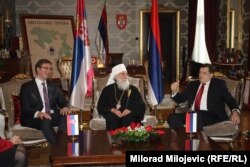 Milorad Dodik (desno) sa predsjednikom Srbije Aleksandrom Vučićem i patrijarhom SPC Irinejem, Banjaluka 9. januara 2016.