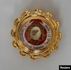 Ковчег с кровью Папы Кароля Войтылы