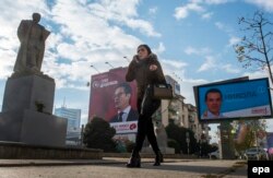 Grci tvrde da je naziv Republika Makedonija izmislio Tito 1944. godine, zbog navodnih aspiracija prema severnoj Grčkoj i solunskoj luci (Foto: Titova bista u Skoplju, 2016)