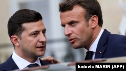 Владимир Зеленский и Эммануэль Макрон, 19 июня 2019 года