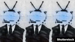 Kremlj je stvorio “nove agresivne televizijske kanale kako bi zbunjivao i dezorijentisao međunarodnu javnost: Lidington