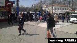 Центральный рынок в Симферополе, 6 апреля 2017 год