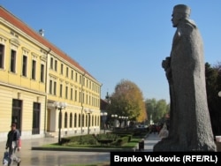 Valjevo ima preko deset hiljada nezaposlenih, kao i mnoštvo infrastrukturnih i drugih problema