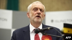 Corbyn osuđuje dogovor May s EU