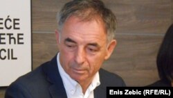 Pisma ne čine nedjela. Nedjela čine ljudi koji se mogu služiti pismima: Pupovac