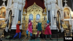 Pussy Riot u Hramu Hrista Spasitelja u Moskvi