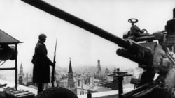 Зенитное орудие на защите Кремля, 1941 год
