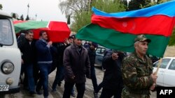 Sahrana azerbejdžanskog vojnika u gradu Terter u delu Nagorno-Karabaha koji kontroliše Azerbejdžan, 2. aprila