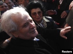 Fikret Abdić, 9. marta 2012. nakon oslobađanja iz zatvora