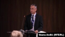 Kapetina: Brojni mladi napustili BiH