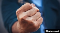 I u periodu prije političkih promjena 2020. zabilježeno je više hapšenja osoba koje su preko društvenih mreža prijetile političarima