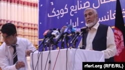 ارشیف، د افغانستان د سوداګرۍ او صنایعو خونې مرستیال خان جان الکوزی