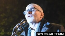 Motivacija dolazi iz osjećaja stida što živimo u državi u kojoj se dešavaju afere na koje ćute institucije: Džemal Perović